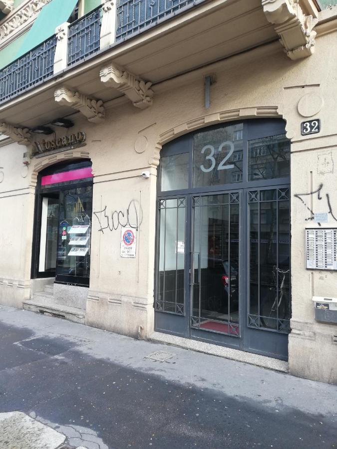Al 32 Apartment Milan Exterior photo